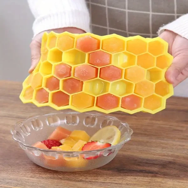 Silicone Ice Cube Trays With Lid 1pcs - Image 4