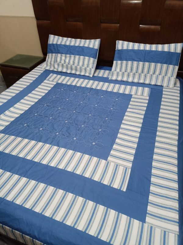 Gold digital panel bedsheets